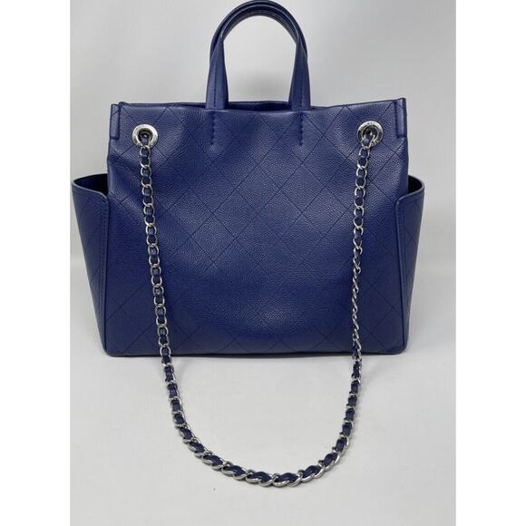 CHANEL Quilted Blue Caviar Leather Pocket Chain CC Charm Tote - Picture 4 of 14